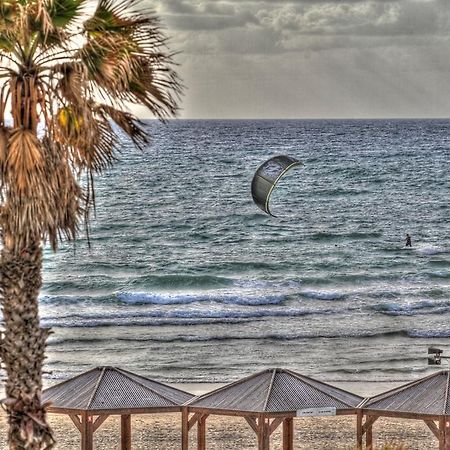 Sunset Beach Apartments Tel Aviv Exterior foto