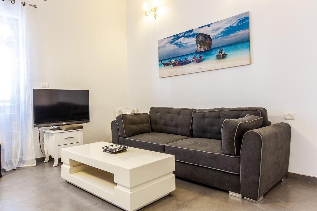 Sunset Beach Apartments Tel Aviv Exterior foto
